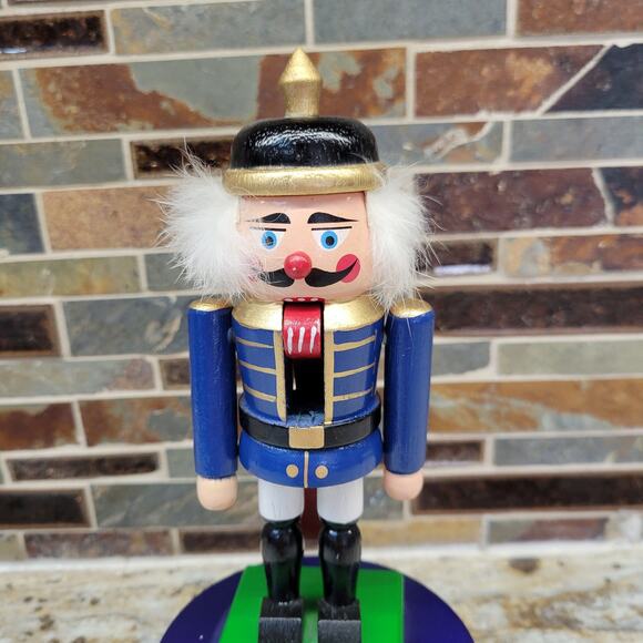 Vintage Schumid Nutcracker Music Box, Christmas Decor - Picture 2 of 6